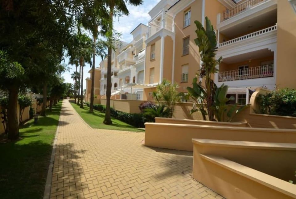 Property building, Garden