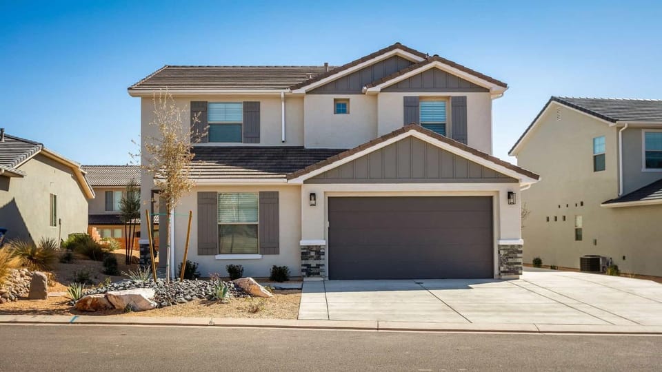 Desert Rose home House in Washington