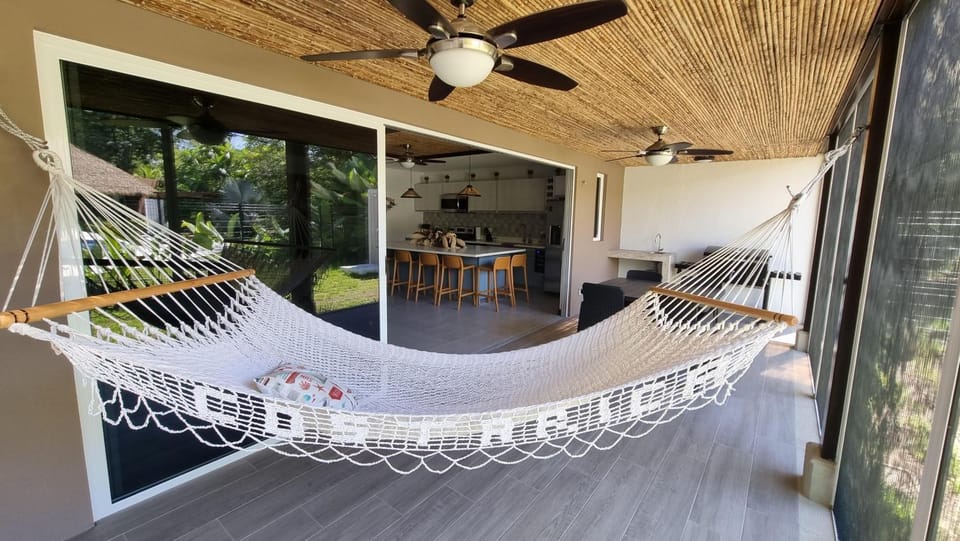 Casa Cardumen | 4BR Retreat in Jacó • Walk to Beach & Pool House in Jaco