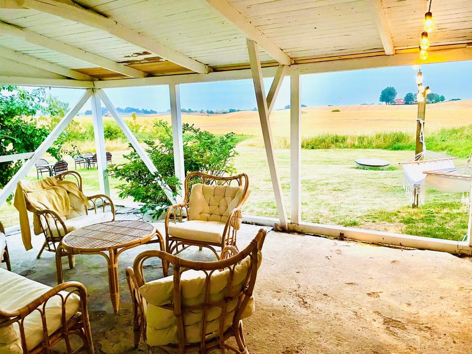 Patio, Day, Balcony/Terrace
