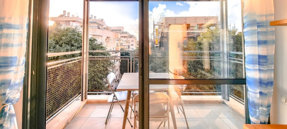 Day, View (from property/room), Balcony/Terrace, Dining area