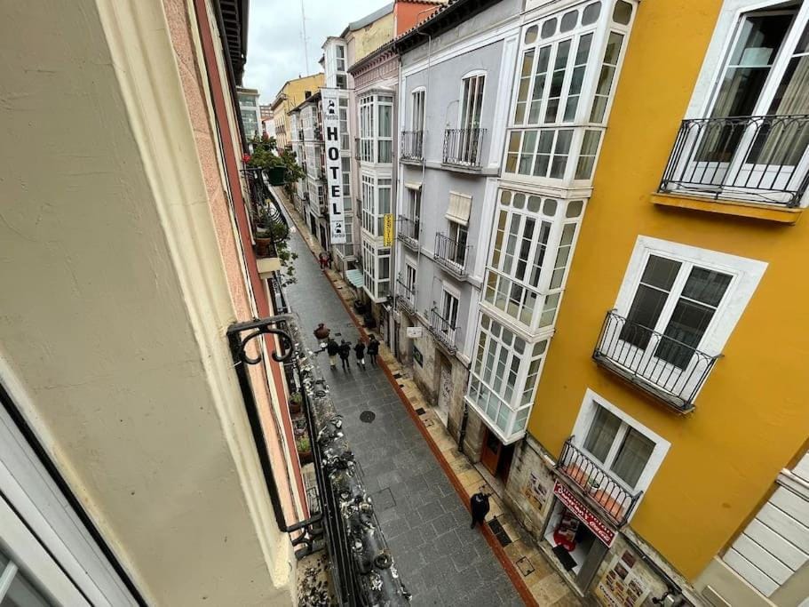 City view, Street view