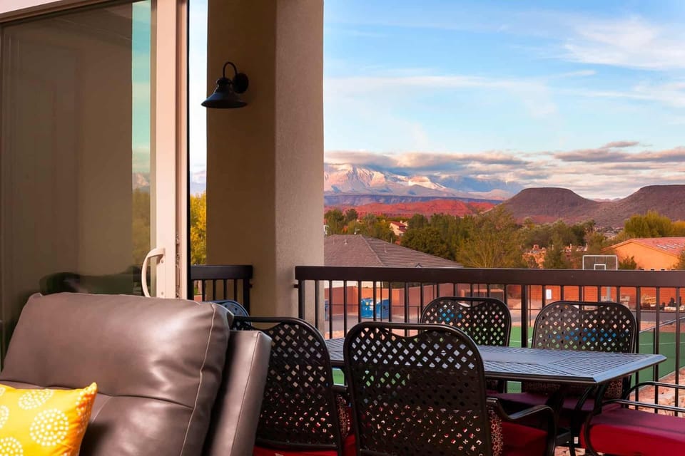 Stella's at Estancia W203 condo Apartment in St George