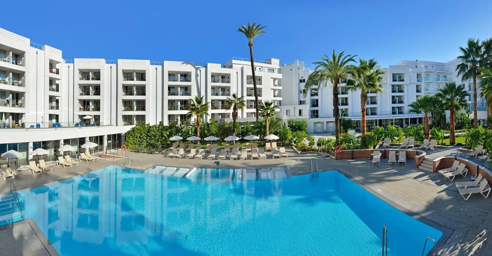 Garden, Balcony/Terrace, Swimming pool