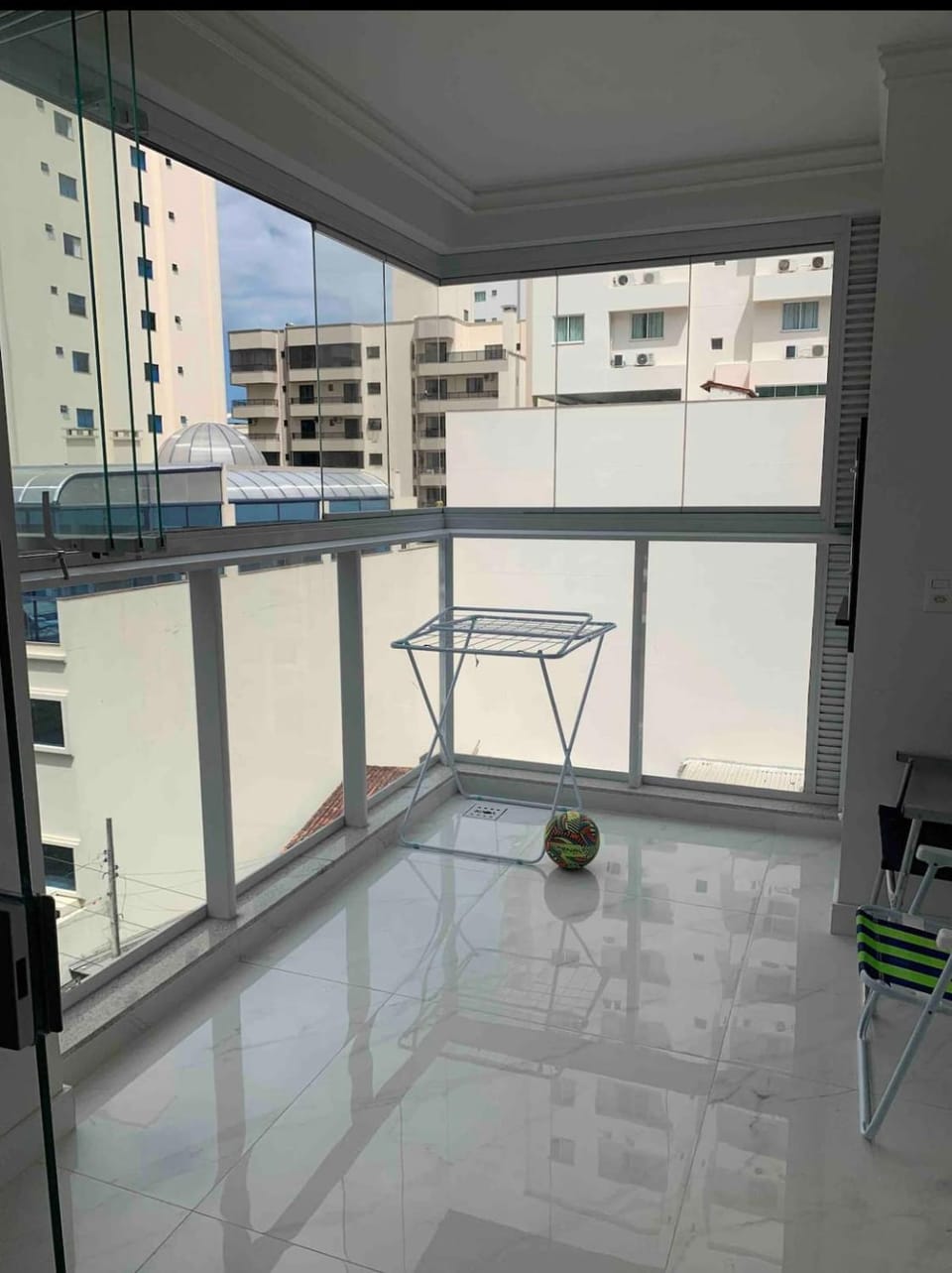 Apartamento 3 suítes a 100m do mar Apartment in Porto Belo