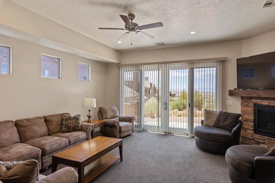 Views For Rent townhouse House in Washington