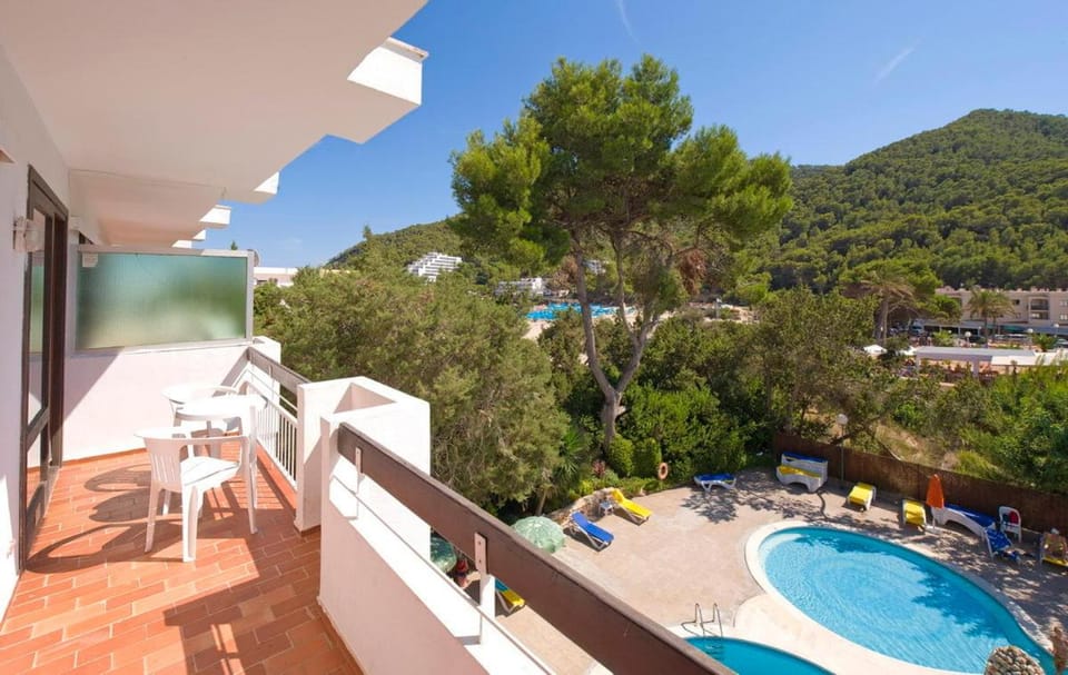 View (from property/room), Balcony/Terrace