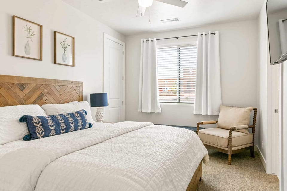 The Pearl at Desert Shores townhouse House in St George