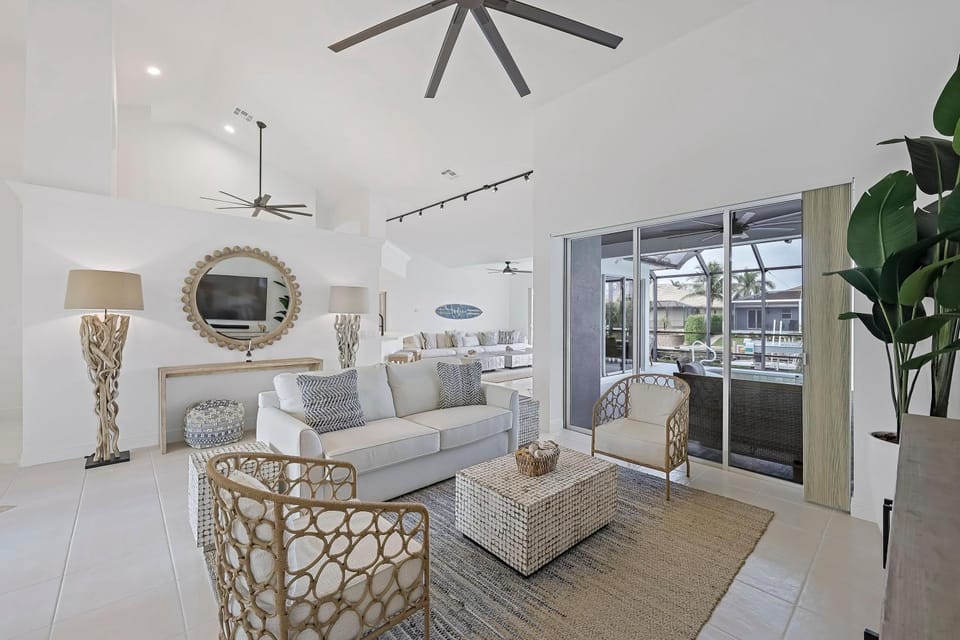 Waterfront oasis with pool, kayaks and steps to beach House in Marco Island