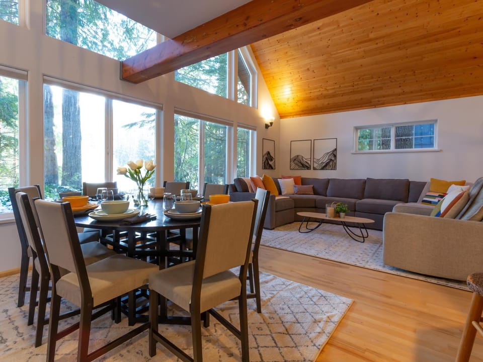 Yverin Muse Cabin Cabin in Glacier