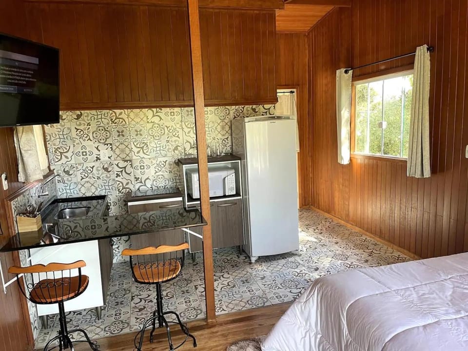TV and multimedia, Kitchen or kitchenette, Dining area, minibar