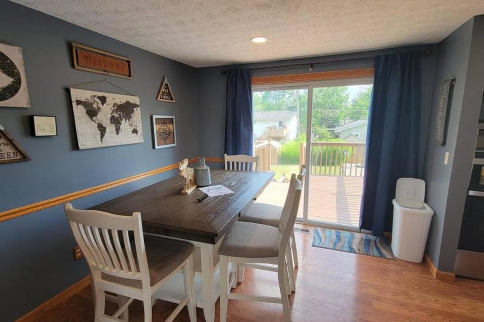 1349 Jennings court Private Pool, Fire pit, BBQ A FUN place to RELAX House in Mason