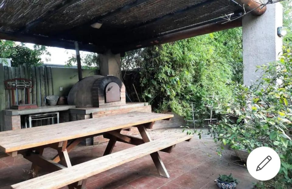 Patio, BBQ facilities, Dining area, Garden view, pet friendly