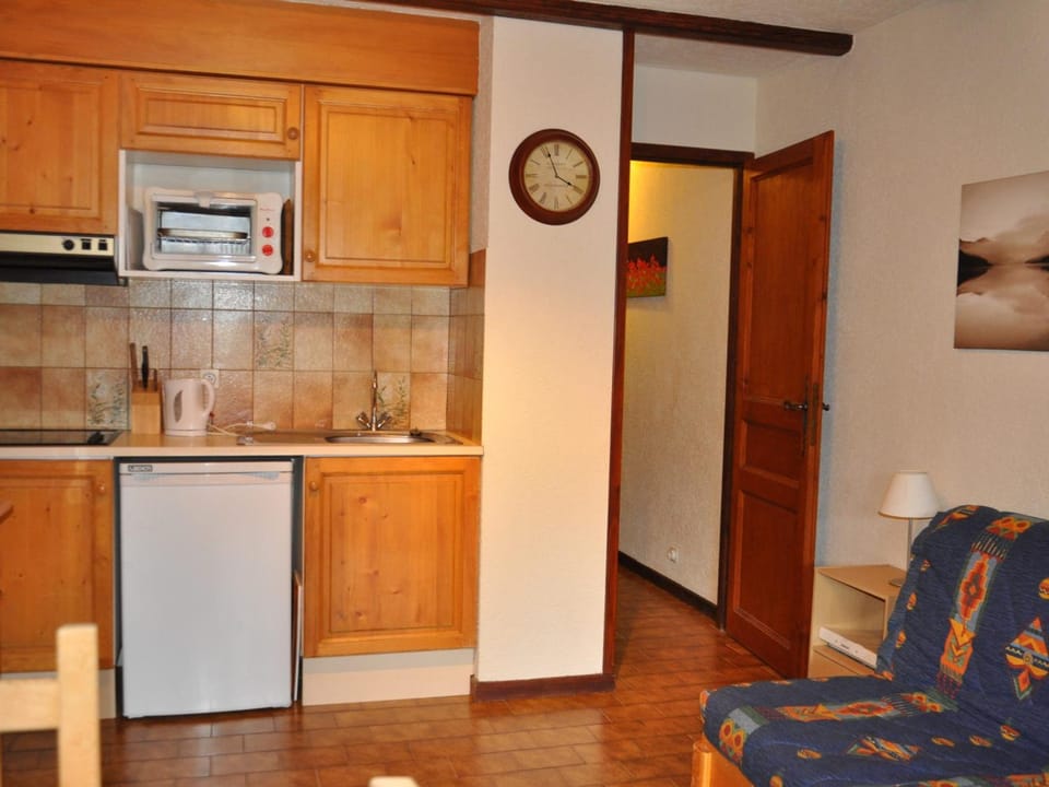 Adorable studio mezzanine, proche télésièges, parking privé - FR-1-693-16 Apartment in Châtel