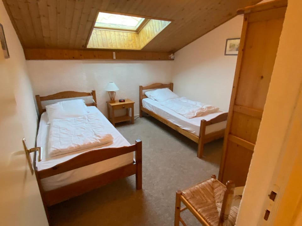 Appartement familial, proche centre, avec WIFI et parking - FR-1-693-41 Apartment in Châtel