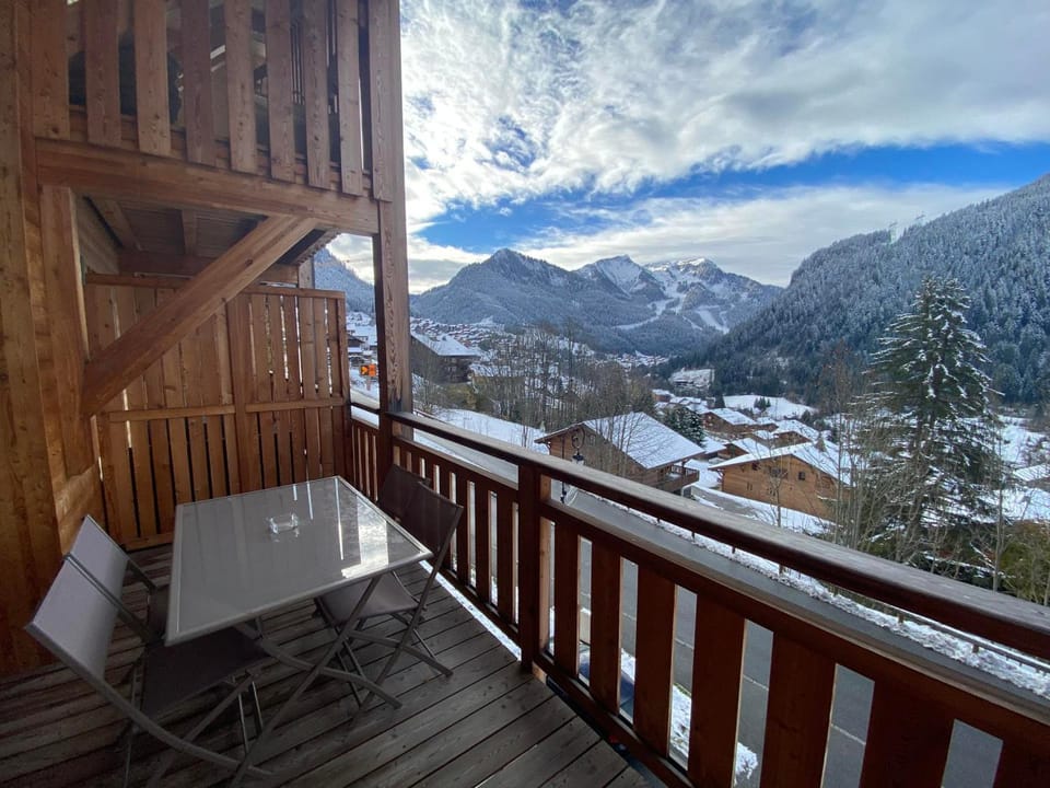 Somptueux appart. proche centre village avec garage à Châtel - FR-1-693-33 Apartment in Châtel