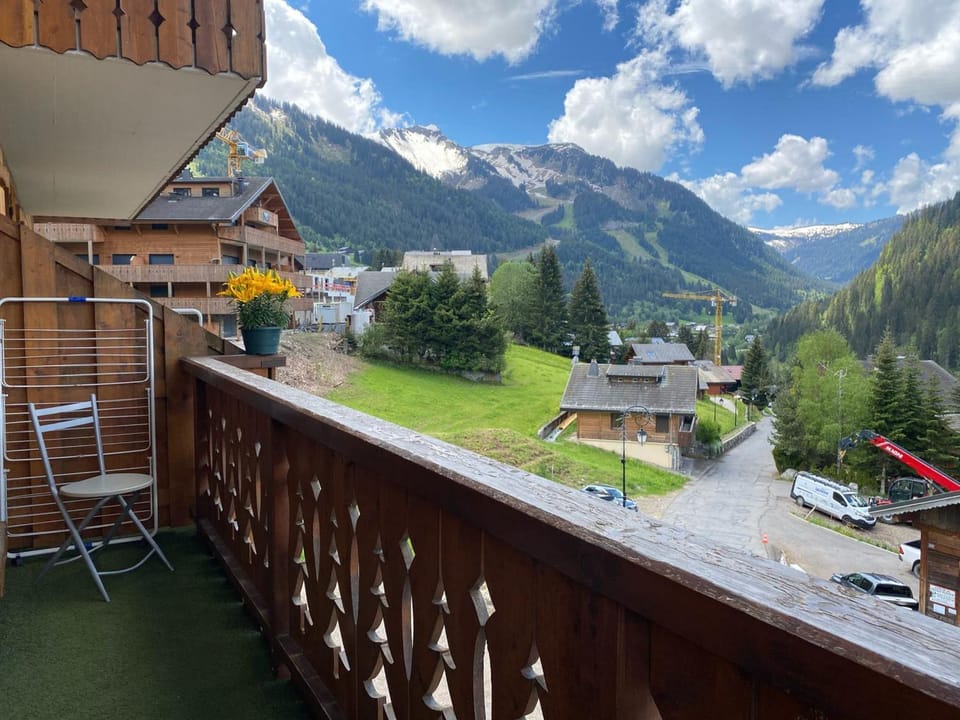 Charmant appartement 2 chambres avec parking à Châtel, à 200m du centre - FR-1-693-35 Apartment in Châtel