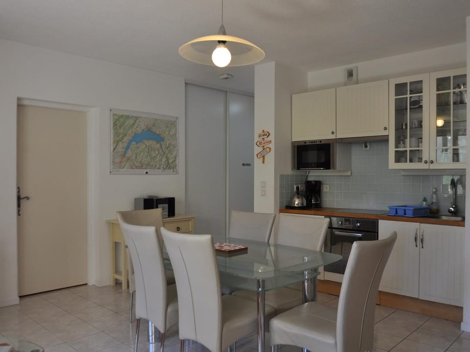 Appartement chaleureux au centre, avec WIFI et proche des commodités - FR-1-693-36 Apartment in Châtel