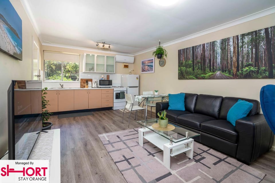 TV and multimedia, Living room, Dining area
