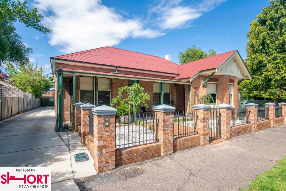 Property building, Street view