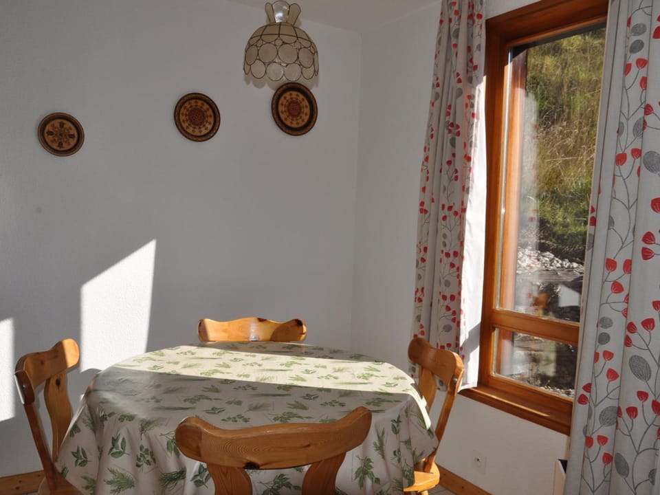 Charmant 2 pièces avec balcon et parking, proche centre et remontées mécaniques ! - FR-1-693-65 Apartment in Châtel