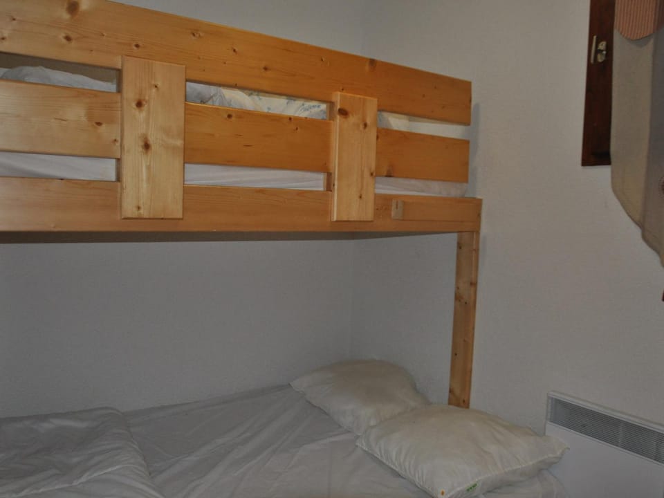 Appartement cosy proche télésièges à Châtel, parking inclus - FR-1-693-56 Apartment in Châtel