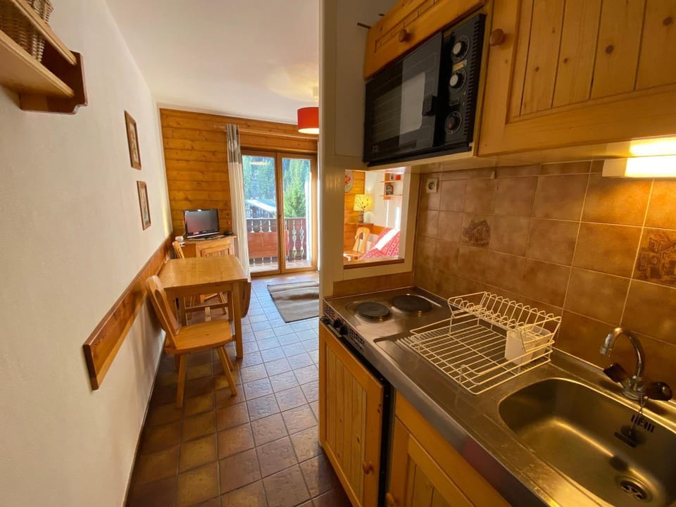 Appartement calme à Châtel avec parking privé, proche centre - FR-1-693-53 Apartment in Châtel