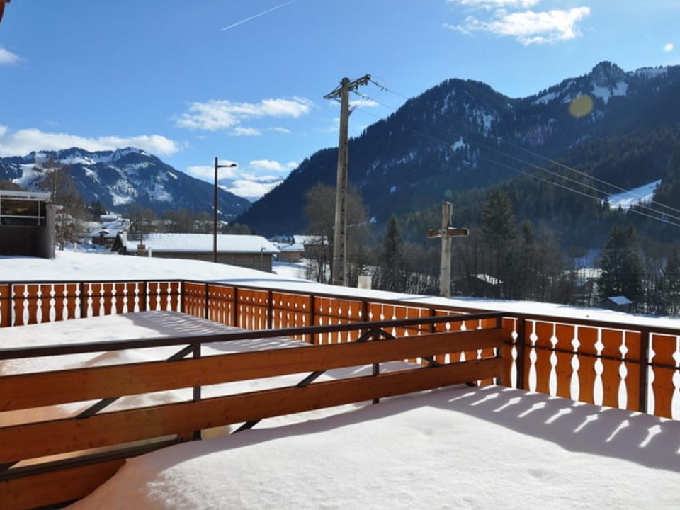 Charmant studio avec terrasse sud, animaux admis, parking - FR-1-692-72 Apartment in Châtel