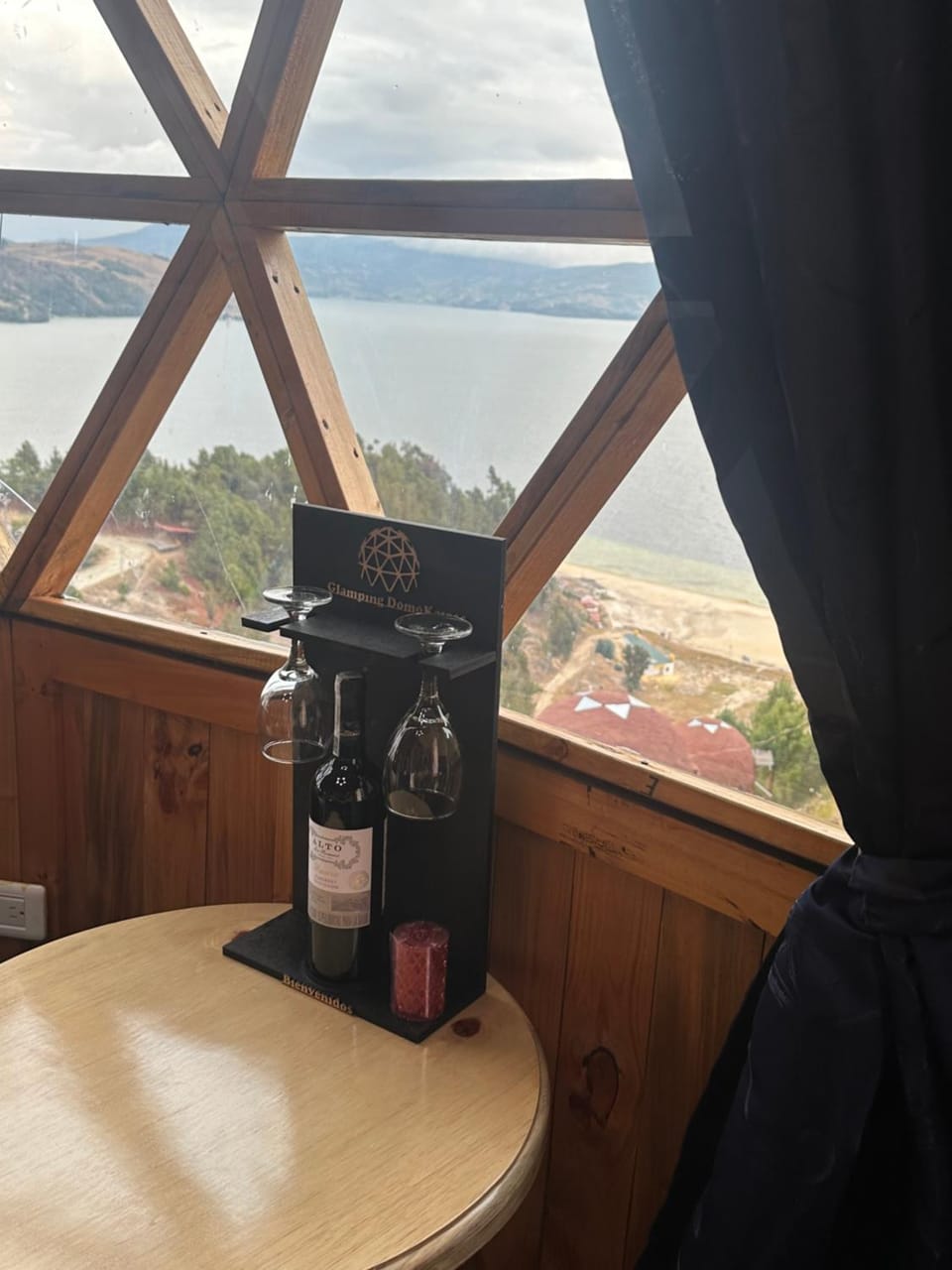 Lago de Tota Playa Blanca-Glamping Kairos Bed and Breakfast in Boyaca