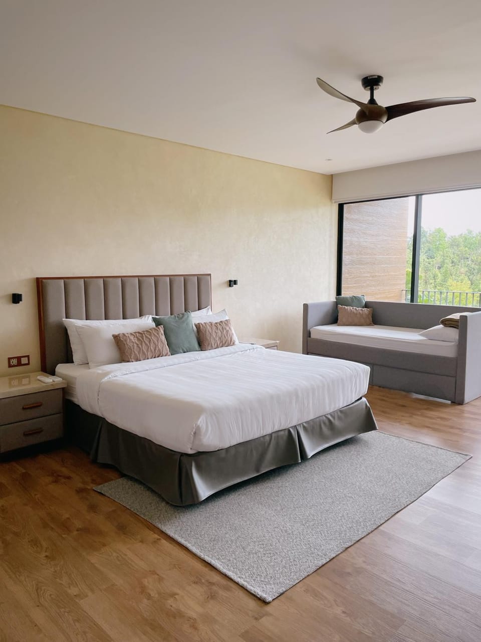 Bed, Seating area, Bedroom, fireplace