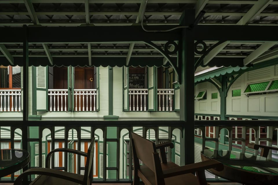 Property building, Patio, Balcony/Terrace