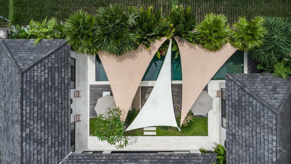 Property building, Bird's eye view, Swimming pool, internet