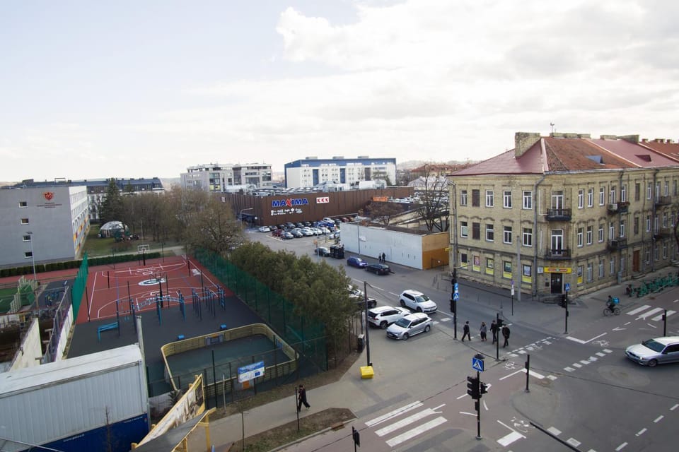 Neighbourhood, View (from property/room), City view, Street view, Location, Parking