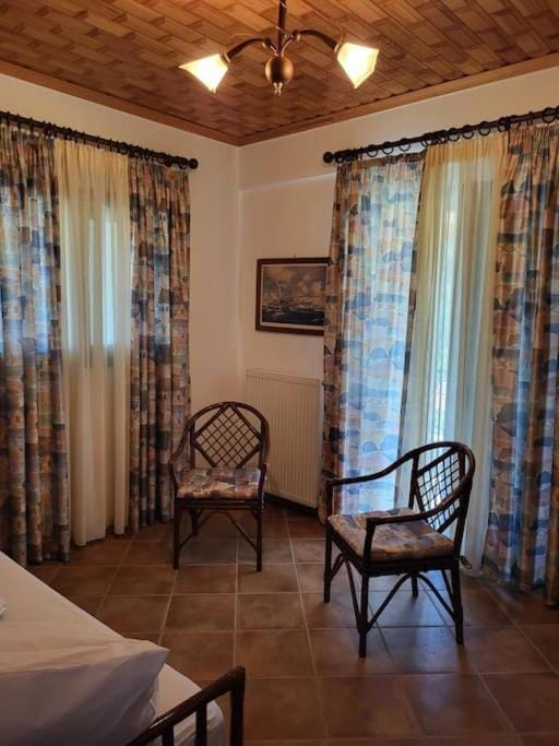 Παραδοσιακό Αρχοντικό με Τζάκι Apartment in Peloponnese Region