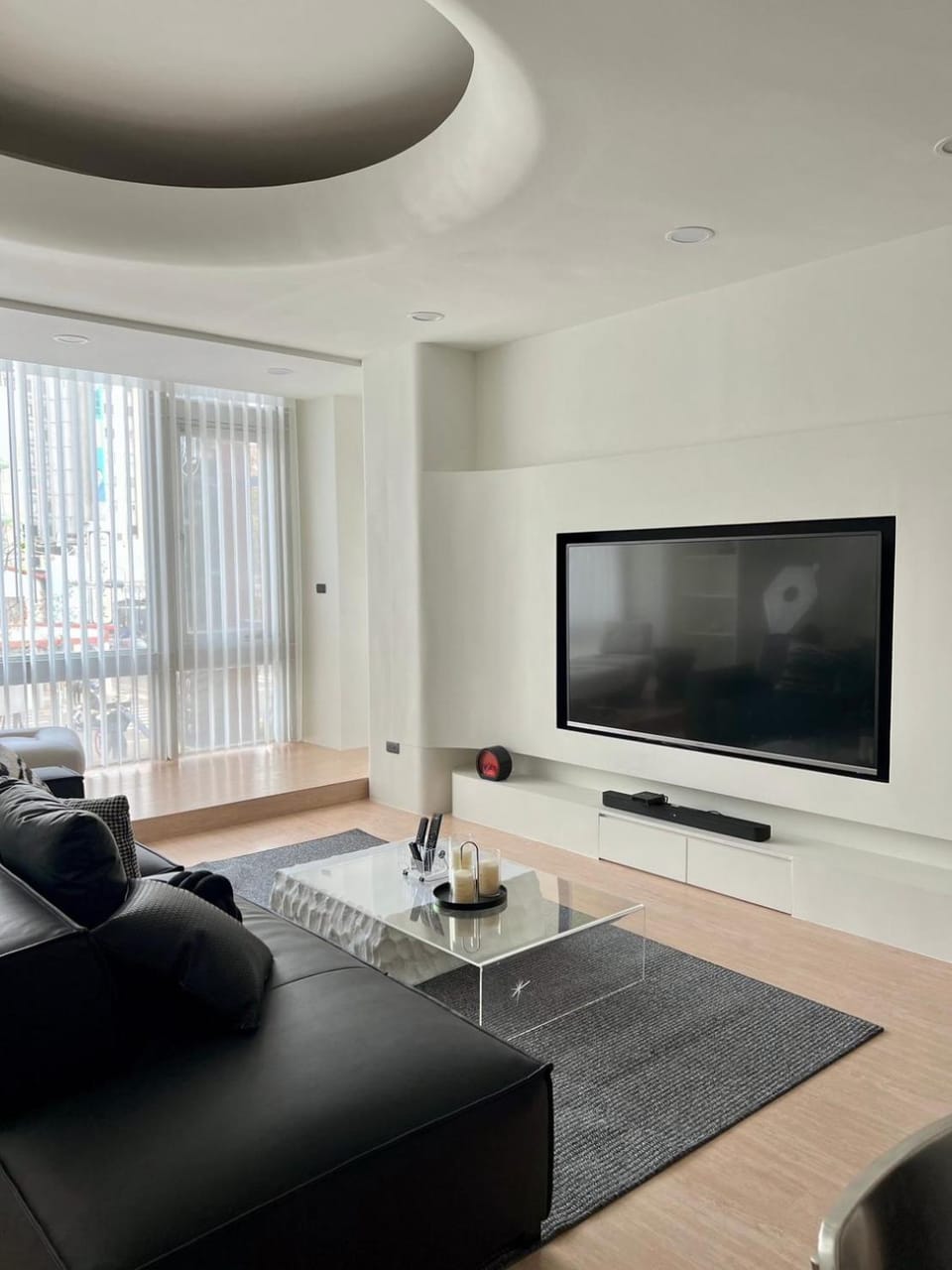 TV and multimedia, Living room, Evening entertainment
