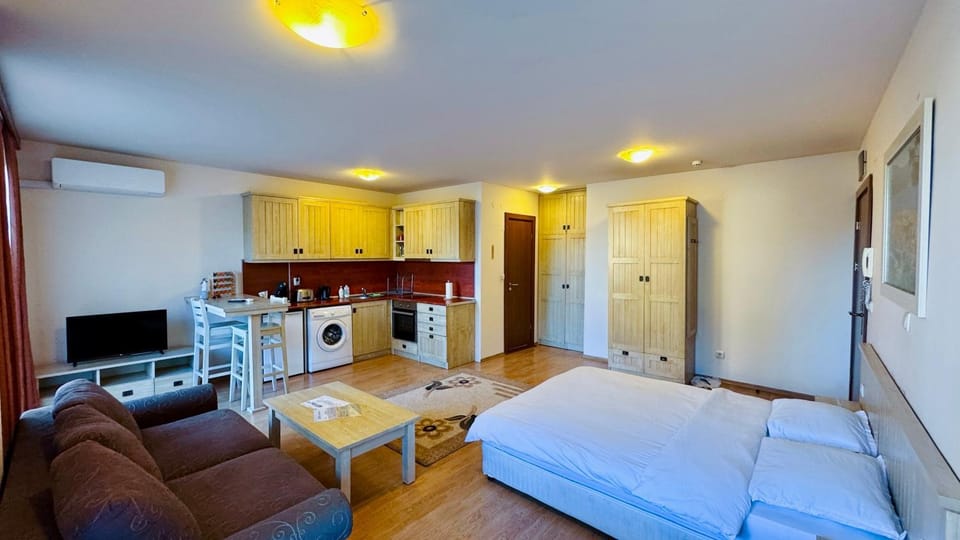 Living room, Bedroom