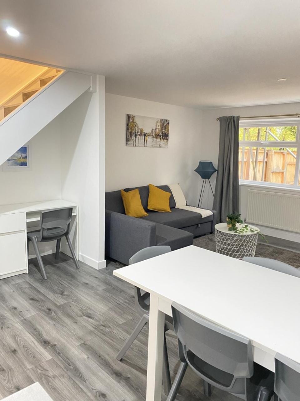 Communal lounge/ TV room, Living room, Seating area