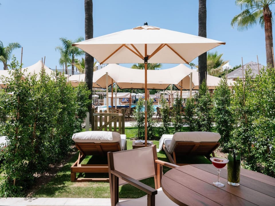 Property building, Patio, Summer