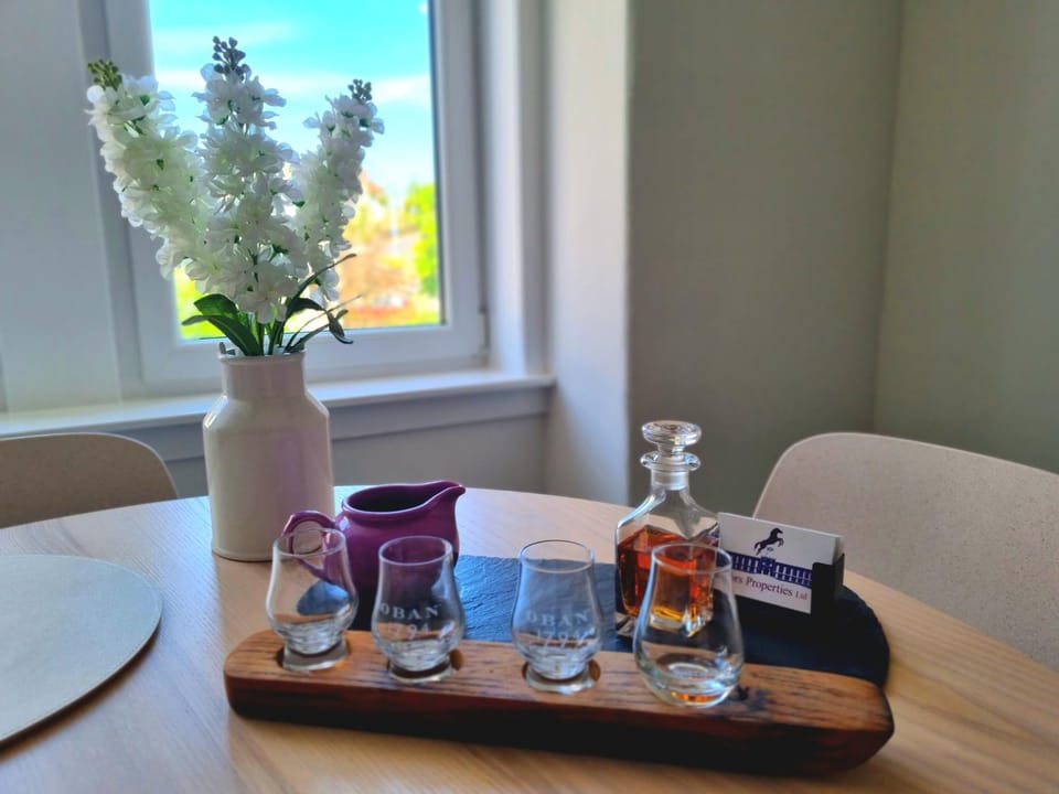 The Distillers Den Apartment in Oban