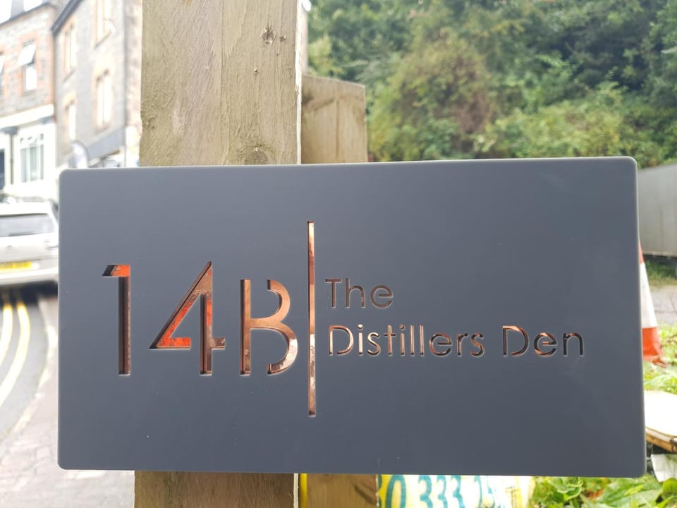 The Distillers Den Apartment in Oban