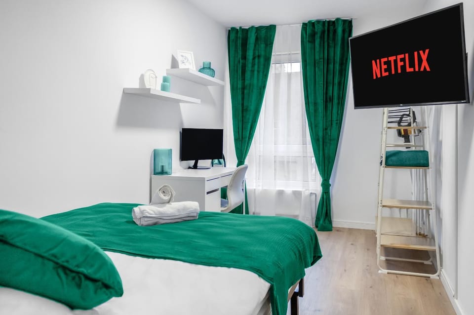 Bed, TV and multimedia