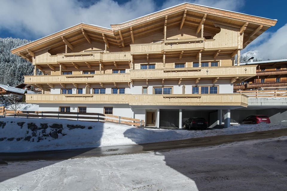 Property building, Day