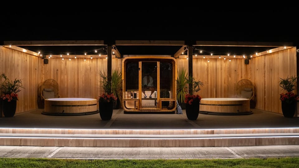 Night, Hot Tub, Sauna