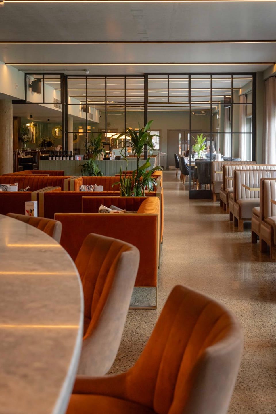 Restaurant/places to eat, Living room, Banquet/Function facilities, Seating area