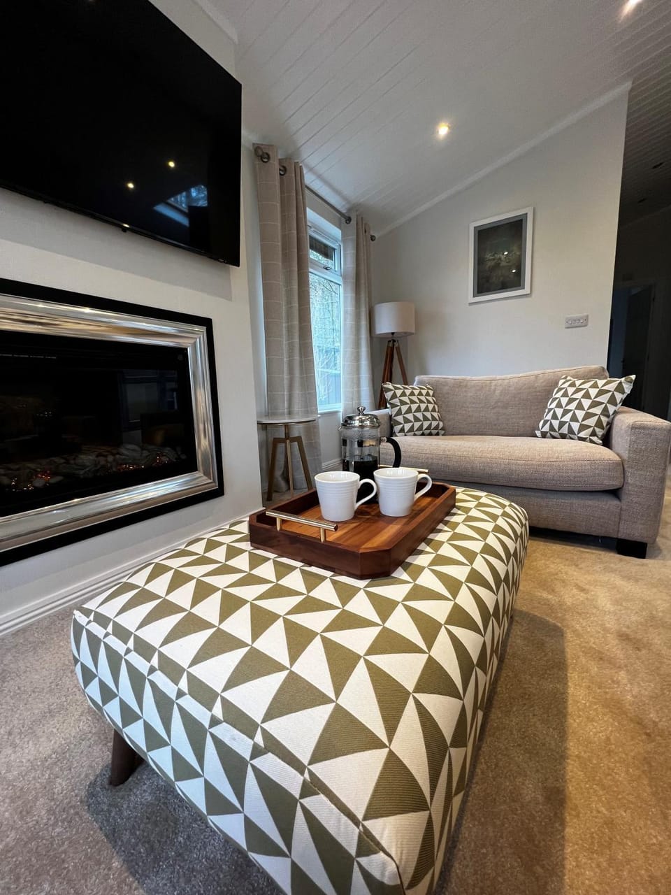 Lowena Lodge House in England