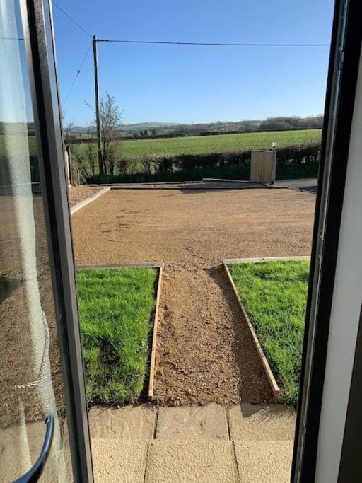Garden view, Parking