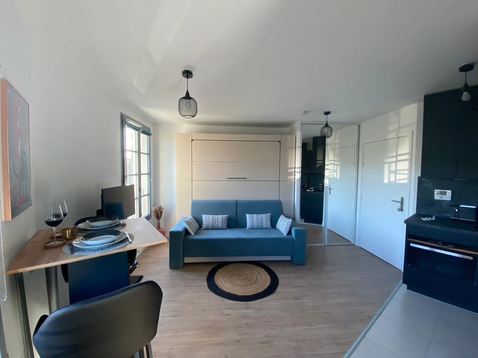 Photo of the whole room