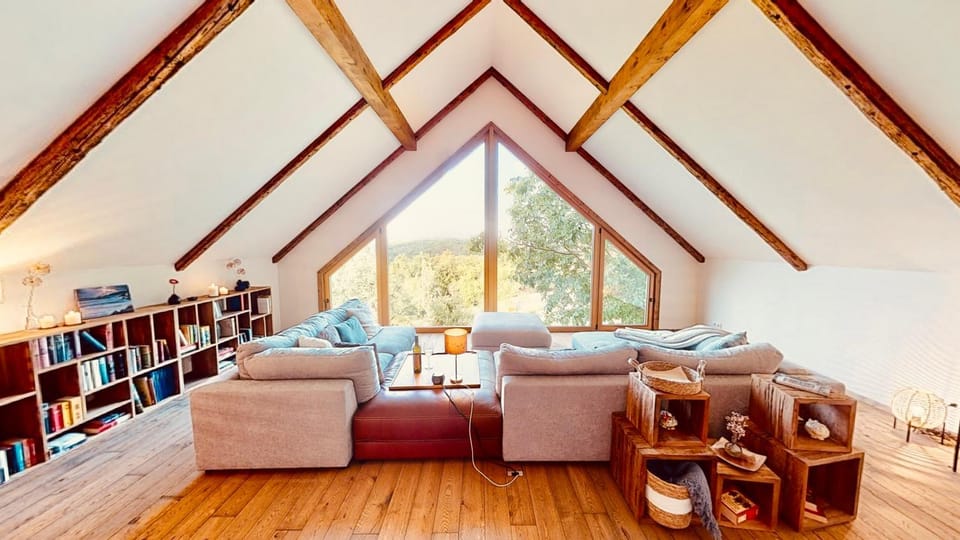 Library, Living room, Seating area