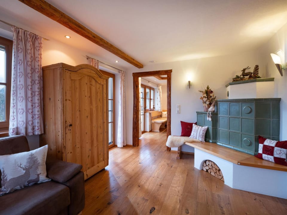 Apartment-Chalet Mödlinghof Farm Stay in Tyrol