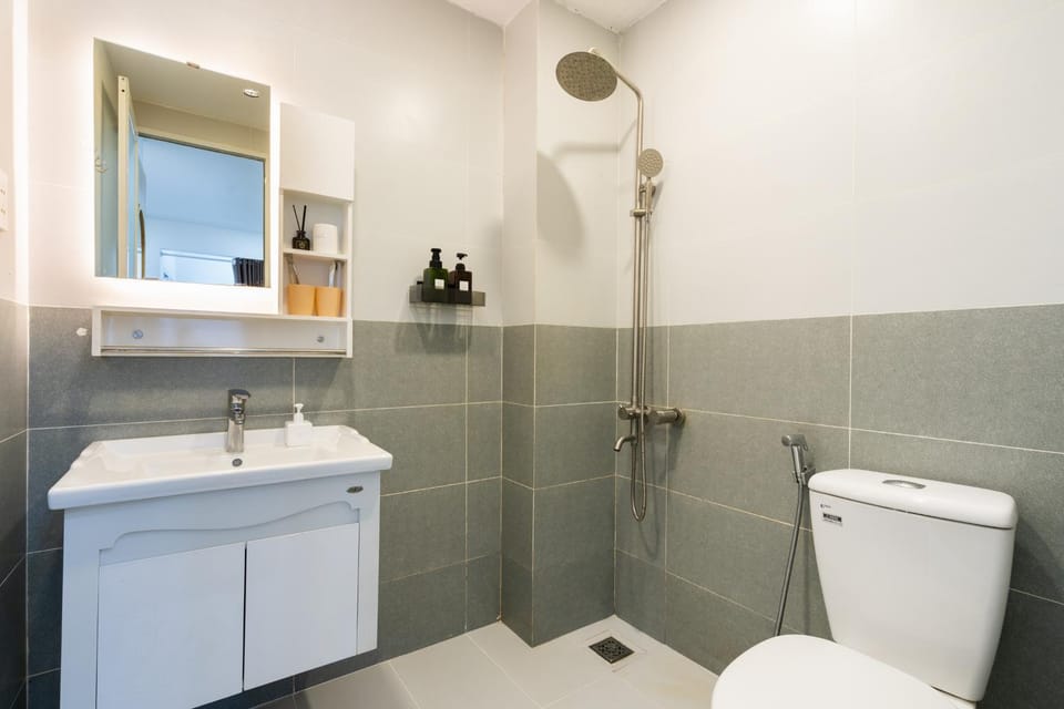 Shower, Toilet, Bathroom, bidet